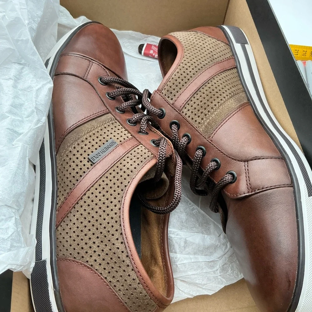 Cole Haan Men's Tan and Brown Leather Oxfords‎ size 9